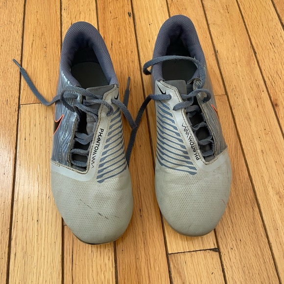 Big Kids Nike Phantom Soccer Cleats - Picture 7 of 7